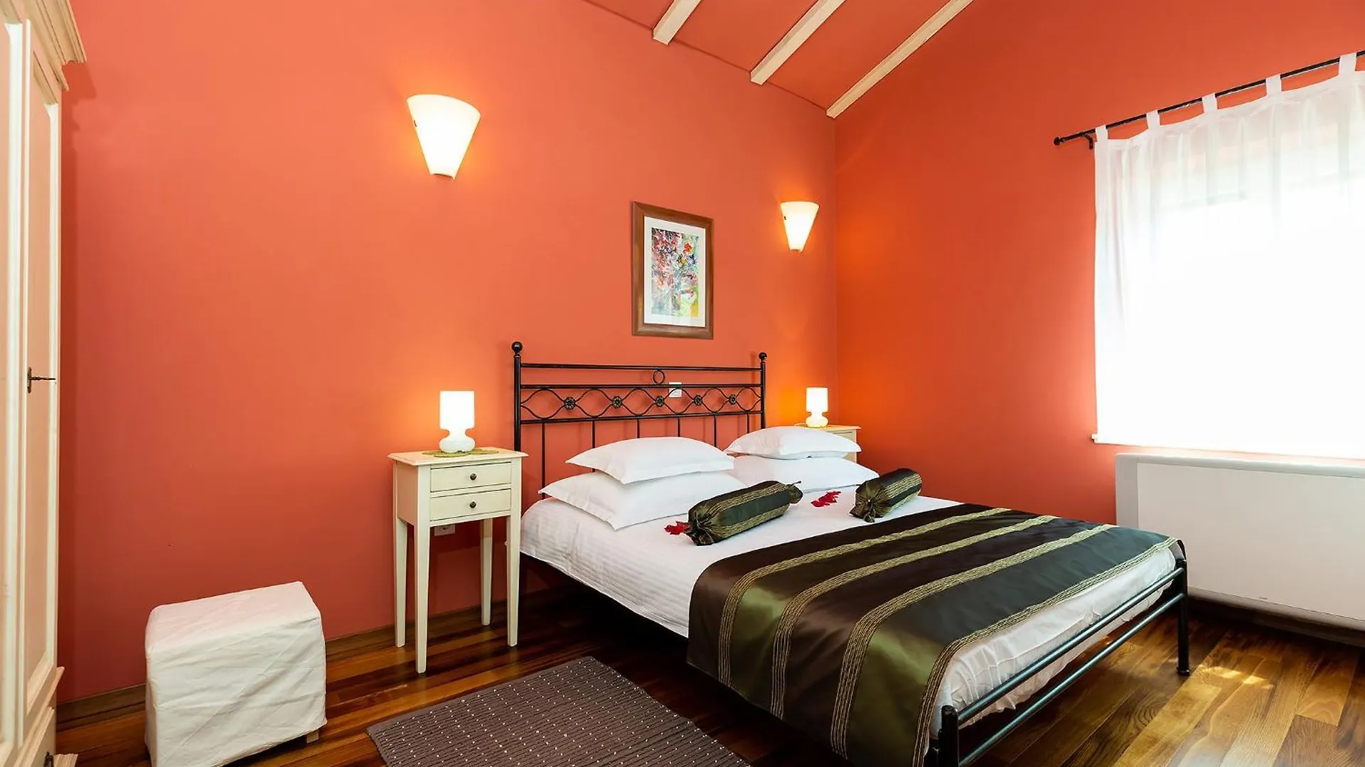 Beautiful Villa Salvea With Pool In Porec Montižana